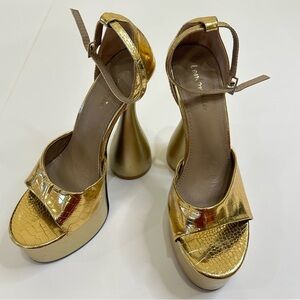 Elegant Gold Platform Heels